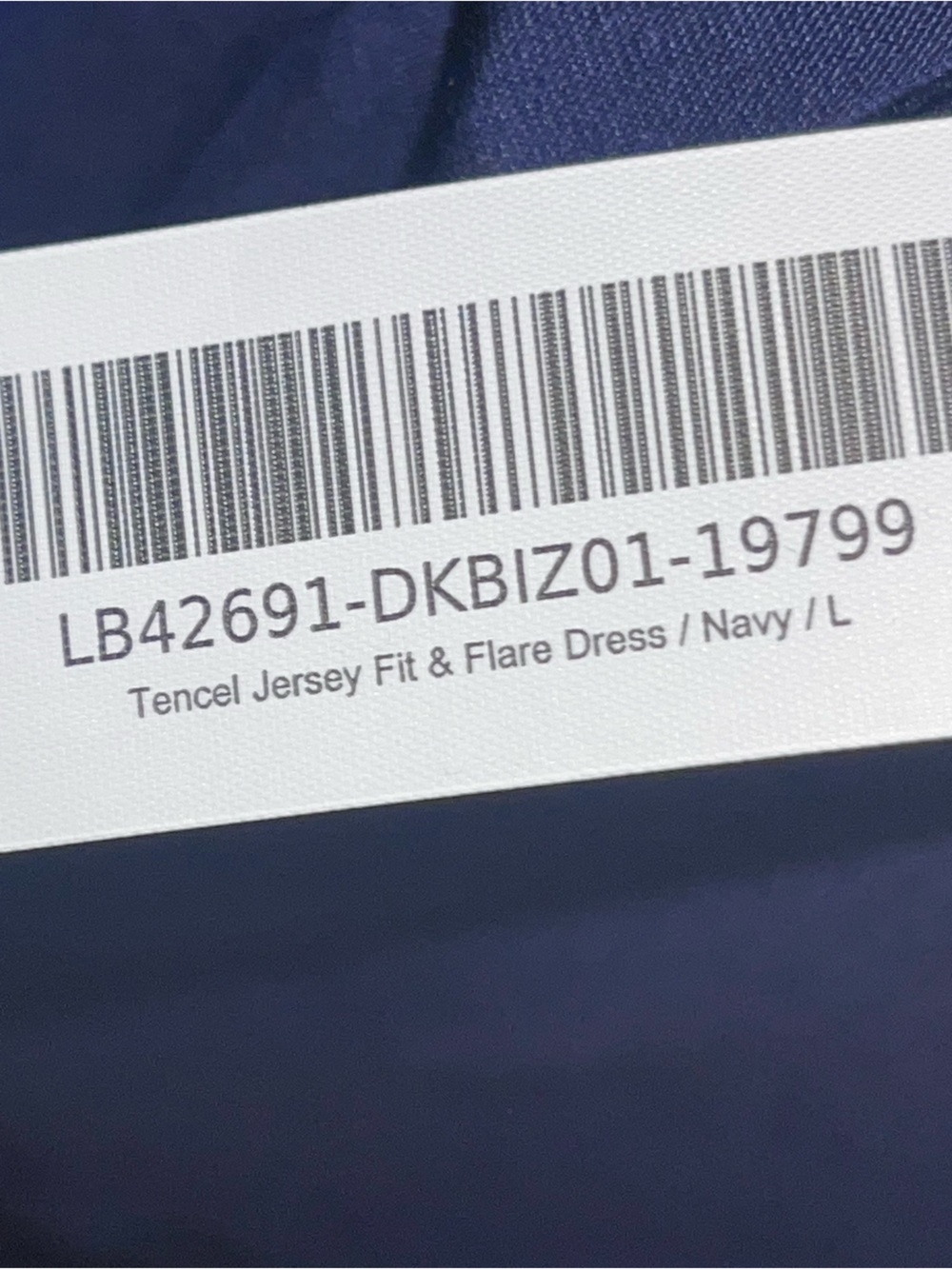 NWT- Quince Tencel jersey fit and flare midi dress. Size large in Navy. - Picture 12 of 12